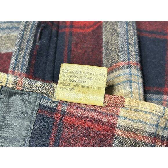 Vintage Pendleton 100% Virgin Wool High‎ Grade Western Wear Plaid Shirt L - Picture 11 of 14